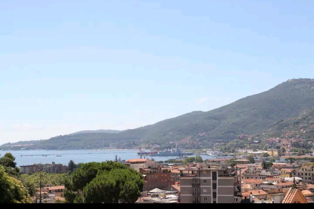 Apartamento The Castle House La Spezia Exterior foto